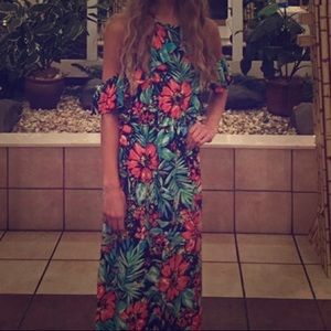 Hawaiian maxi dress size xs